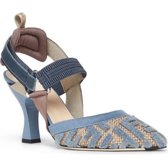 FENDI  Colibri Pointed Toe Pump - Picture 1 of 9